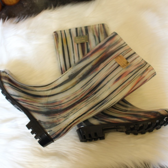 Nicole Miller, rainy day rain boots pull on - Picture 11 of 12
